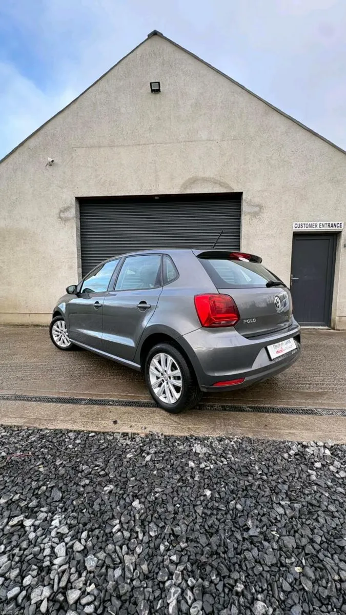 Volkswagen Polo 2017 - Image 2