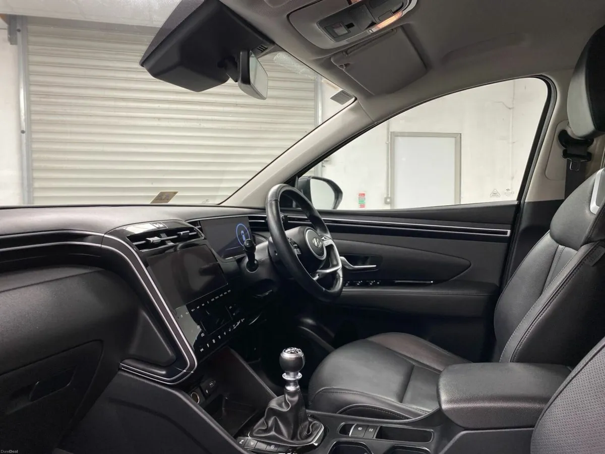 Hyundai Tucson 2WD Executive Plus - Image 3