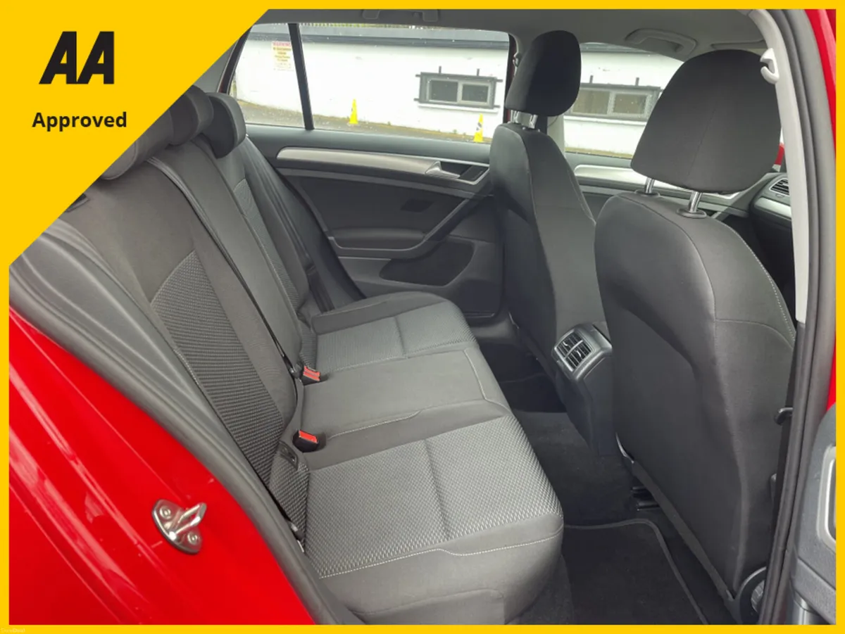 Volkswagen Golf TRENDLINE 1.6 TDI MANUAL 5SPEED 90 - Image 2