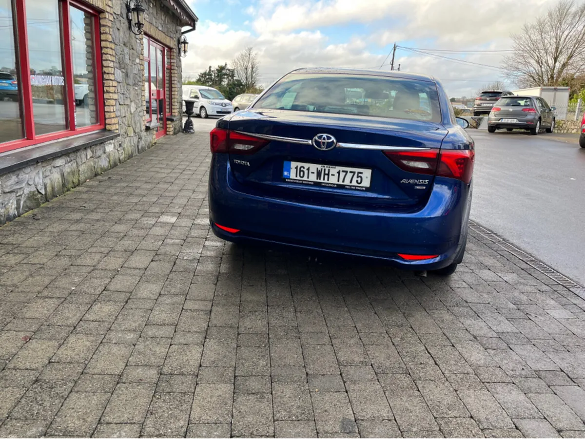 Toyota Avensis 1.6 D LUNA NAV 4DR - Image 2