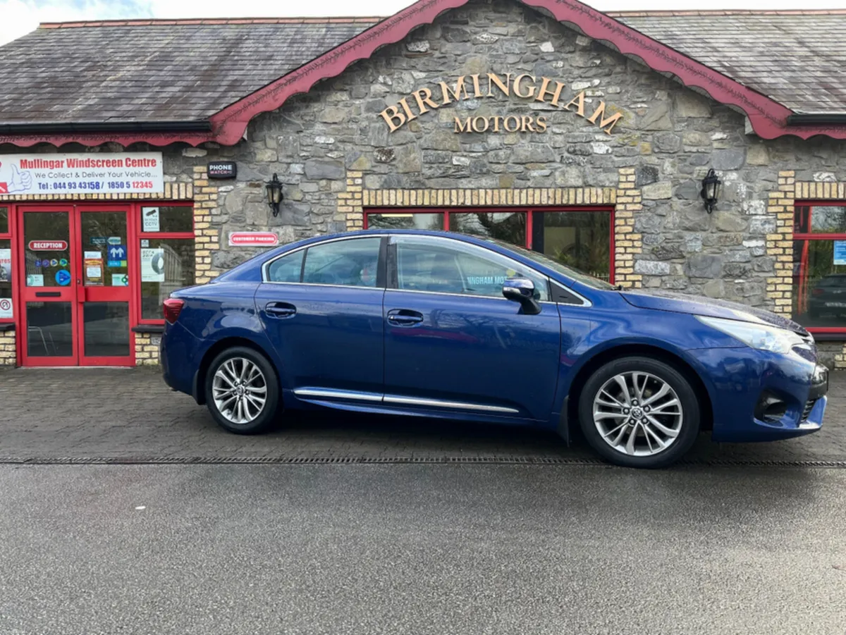 Toyota Avensis 1.6 D LUNA NAV 4DR - Image 3