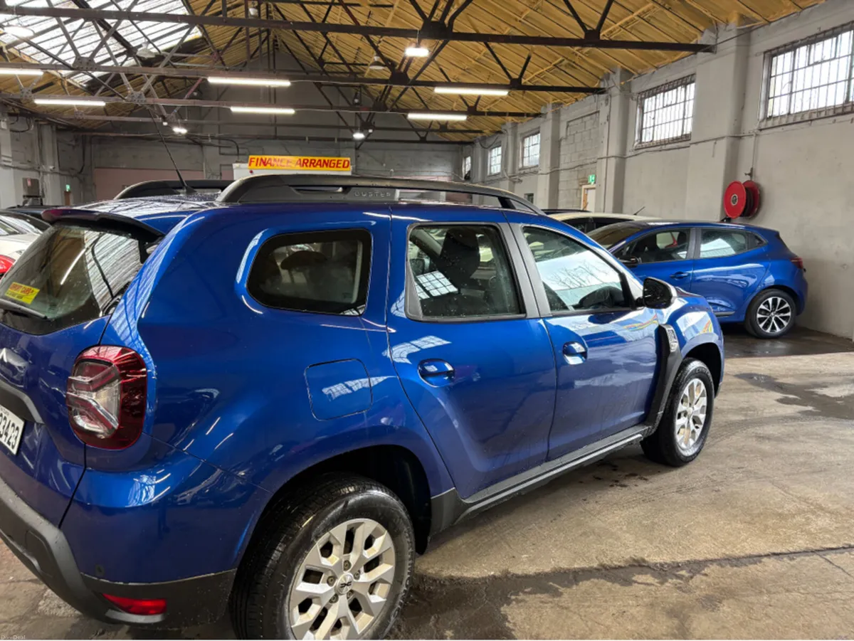 Dacia Duster EXPRESSION BLUE DCI 115 4X2 NB - Image 4