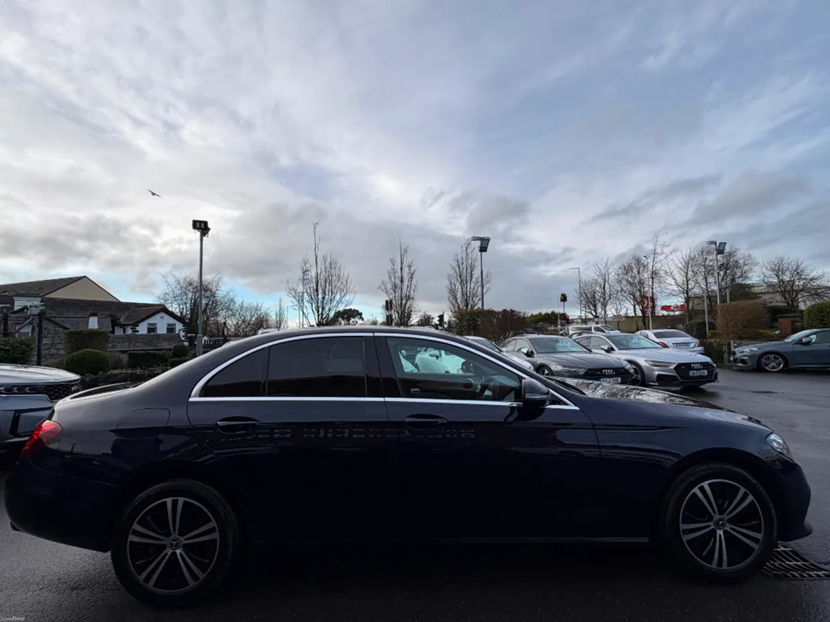 Mercedes-Benz E-Class E220 D SE 4DR Auto *FSH* - Image 4