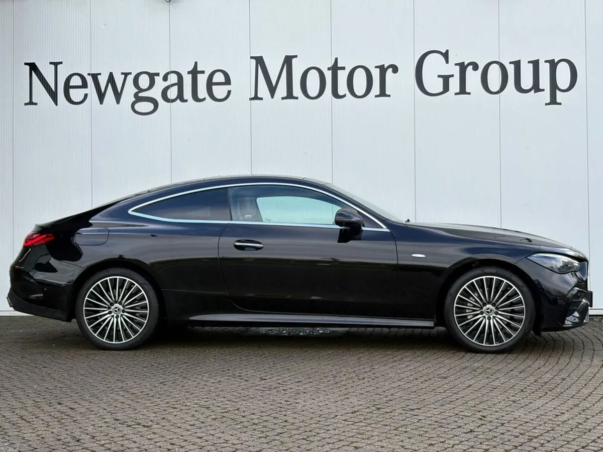 Mercedes-Benz CLE CLE 300 E AMG LINE PREMIUM WITH - Image 4