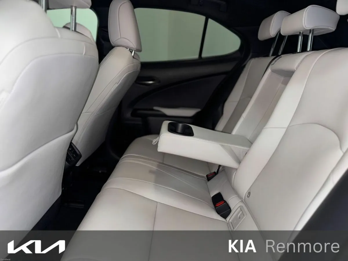 Lexus UX Dynamic 4DR Auto - Image 4