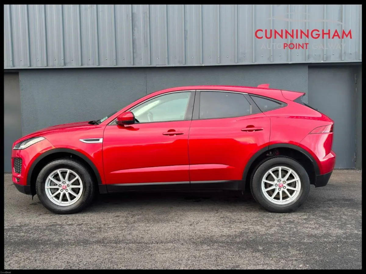 Jaguar E-Pace 2.0d 150BHP Manual - Image 4