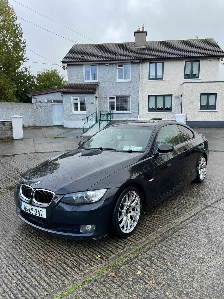 BMW 3-Series 2008 - Image 1