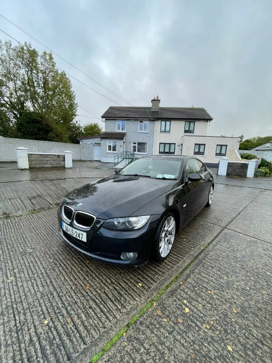 BMW 3-Series 2008 - Image 2