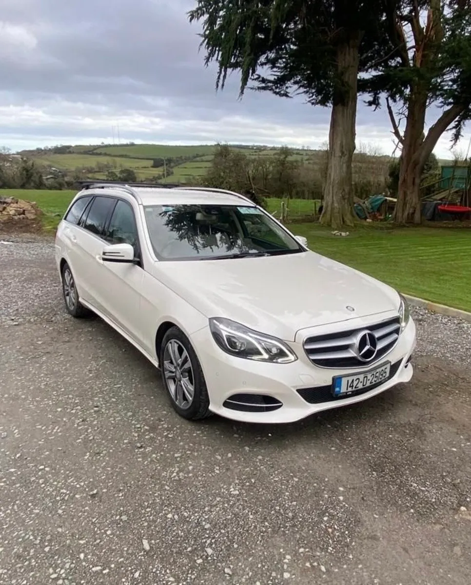 Mercedes E300 Diesel 2014 Bluetech Hybrid - Image 1