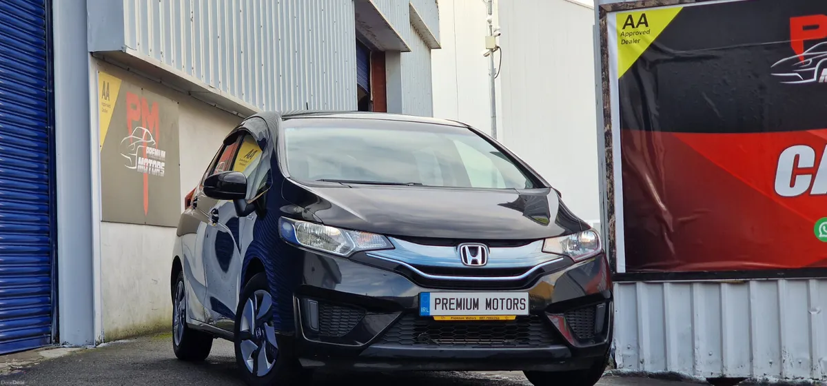 Honda Fit Hybrid - Image 2
