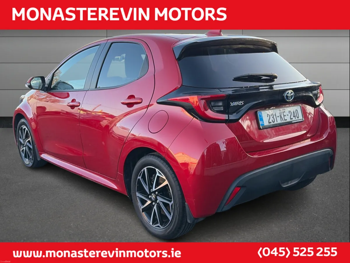 Toyota Yaris 1.5 LUNA SPORT 4DR AUTO - Image 5