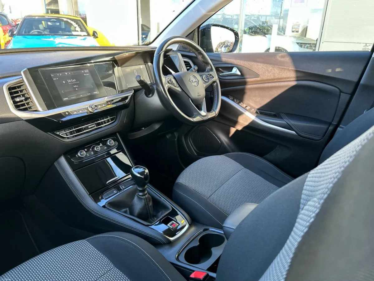 Opel Grandland SC-1.2 130PS-PETRO X - Image 3