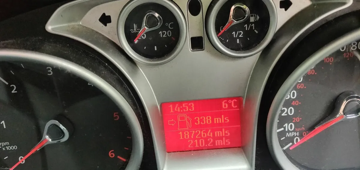 Ford Focus 2010 - Image 3