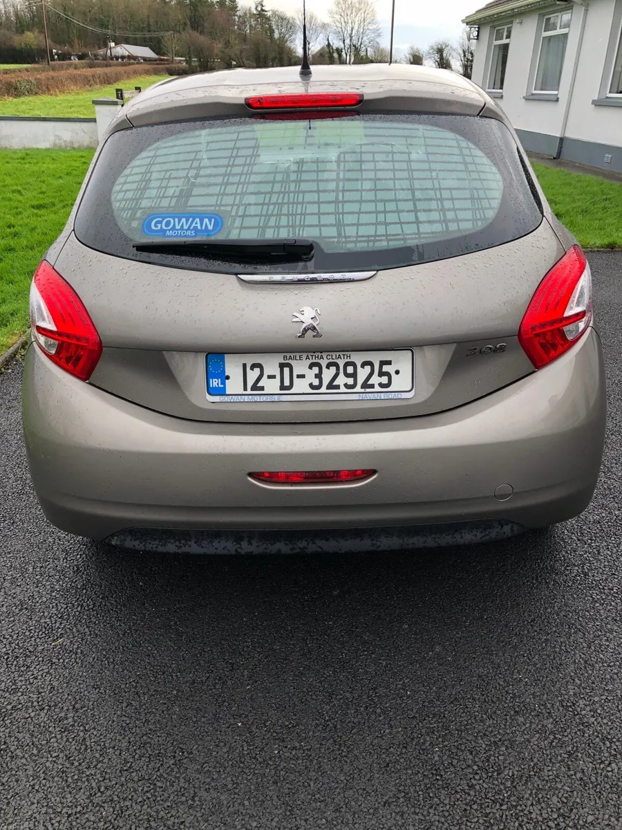 LOW MILES 208 Diesel - Image 4