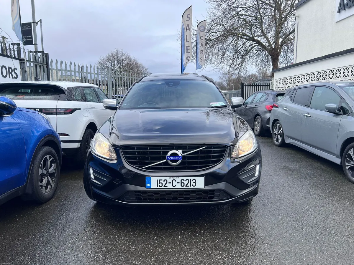 15 Volvo XC60 R Design Glass Roof - Image 3