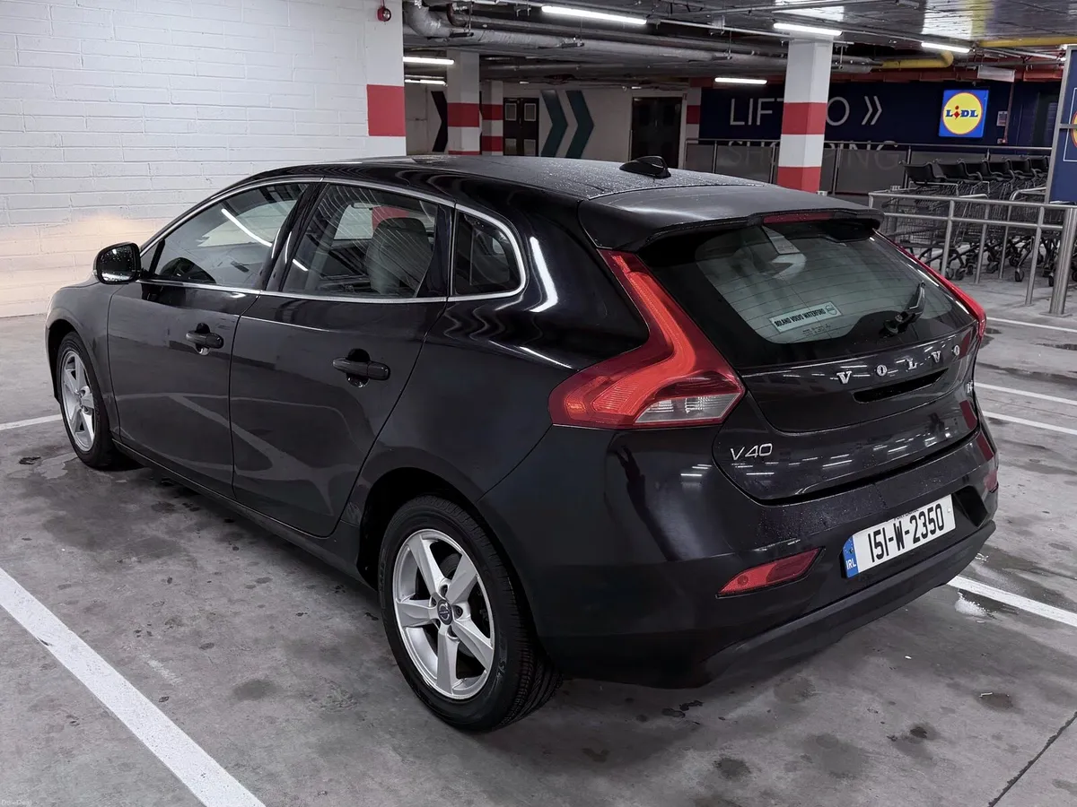 2015 VOLVO V40 AUTOMATIC - Image 4