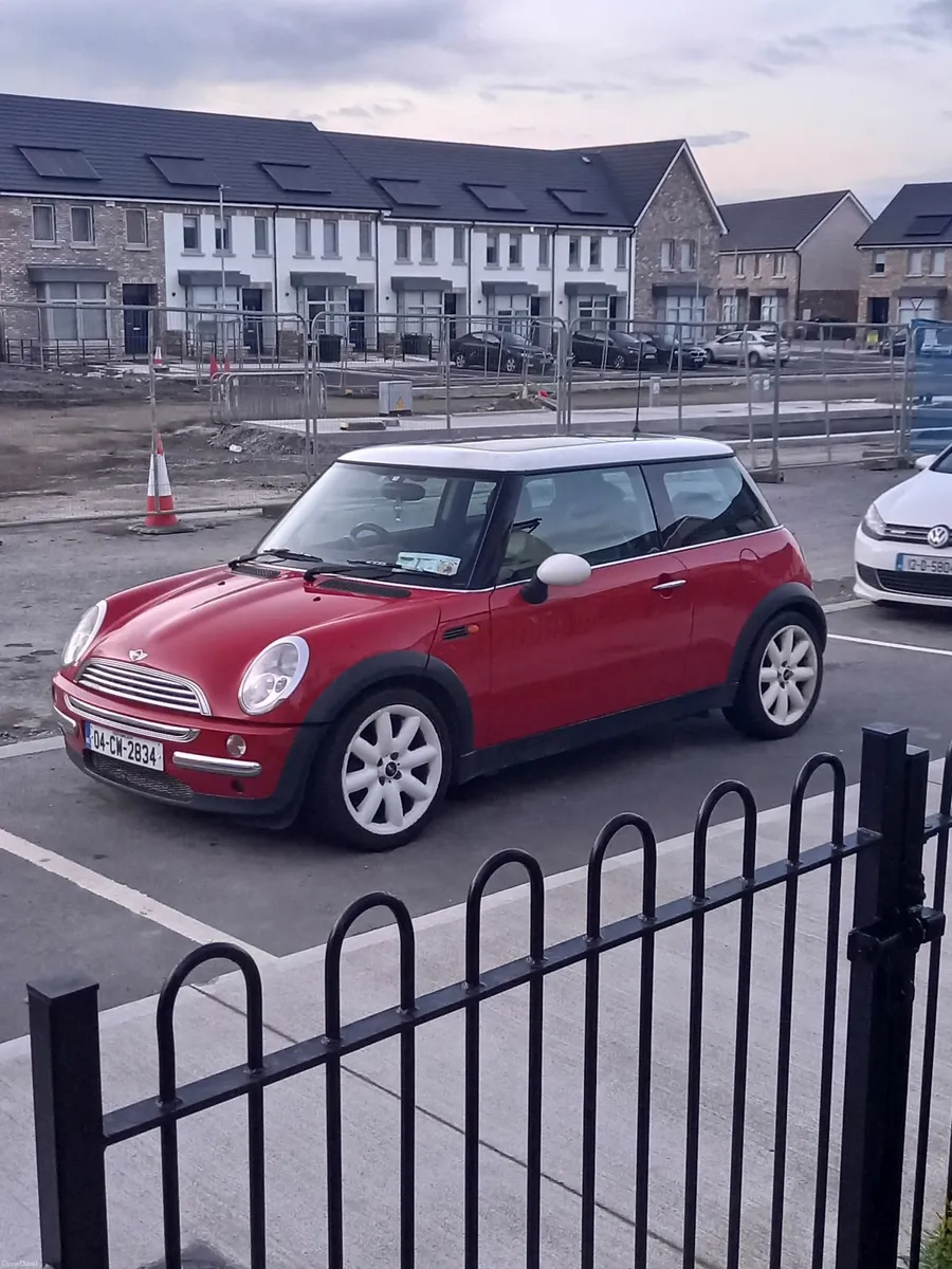 Mini Cooper 2004 - Image 2