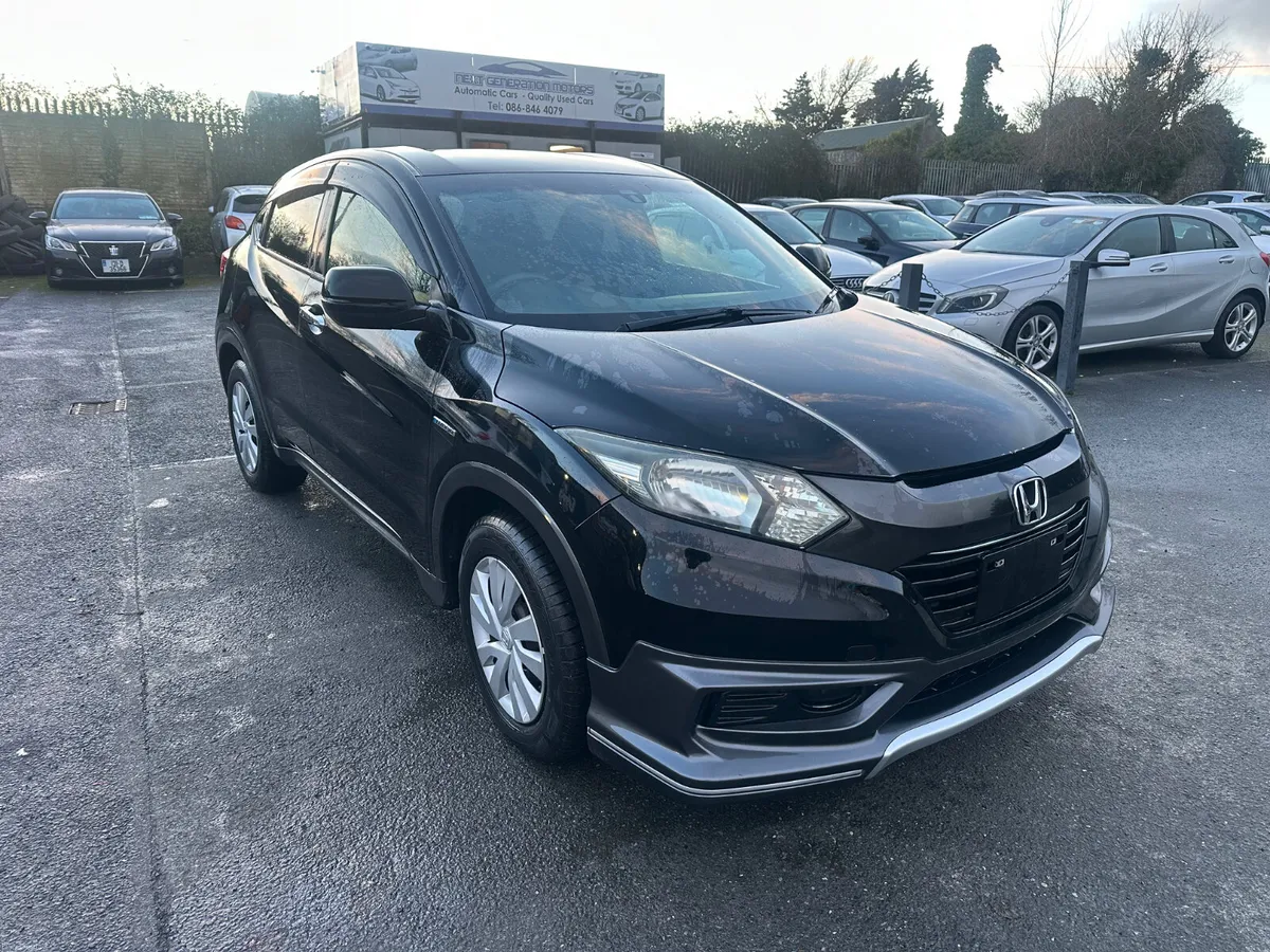 2015 HONDA VEZEL HYBRID AUTOMATIC FRESH NCT - Image 1