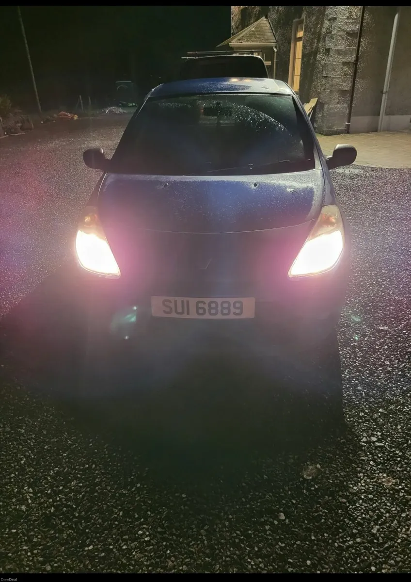 Renault Clio 2010 - Image 4