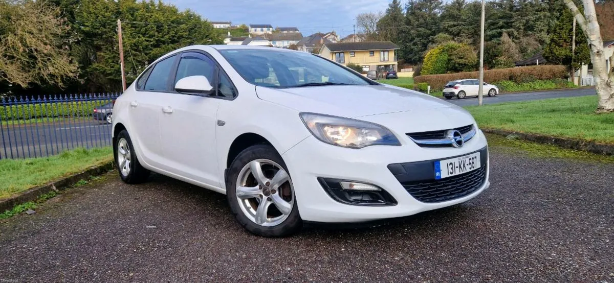 Opel Astra 1,4 petrol ⛽️ Fresh Nct 02/27 - Image 2