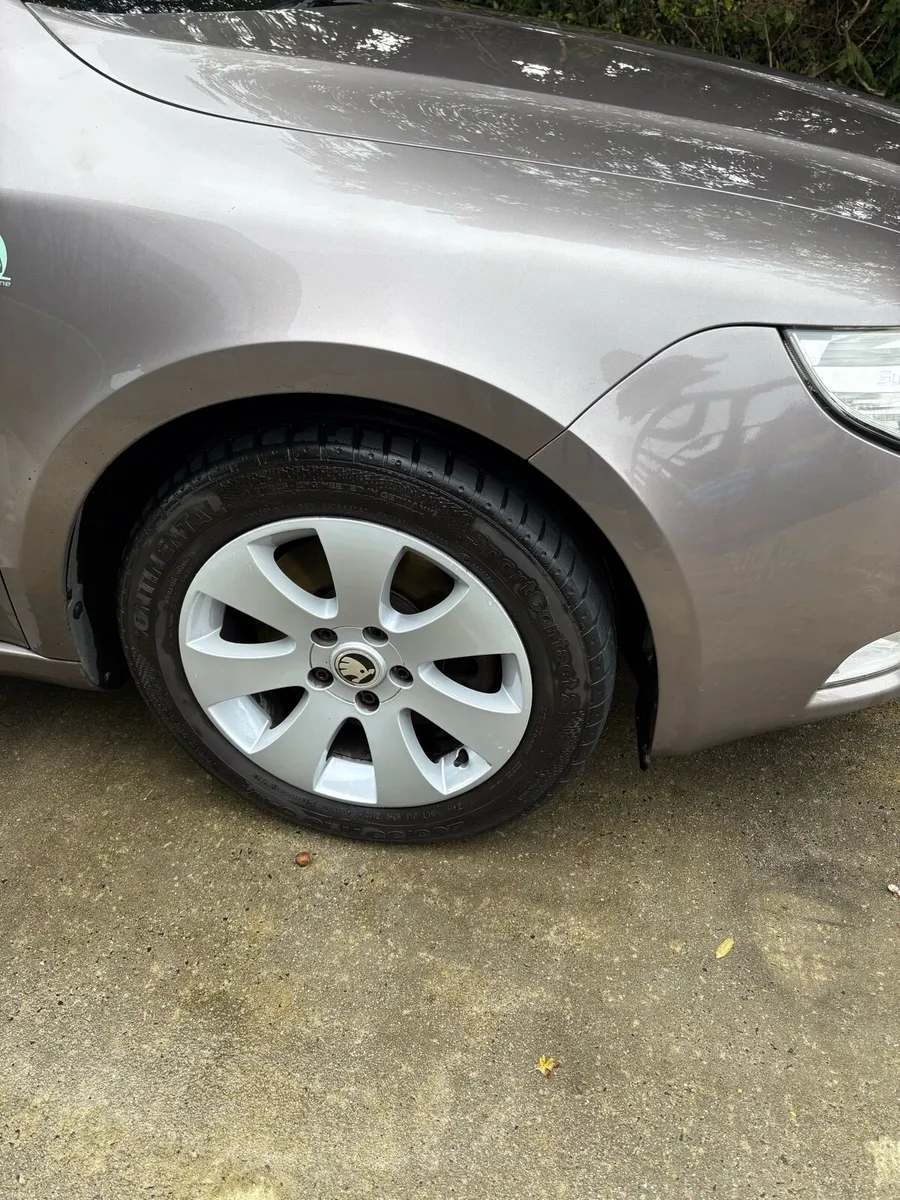 Skoda Superb - Image 3