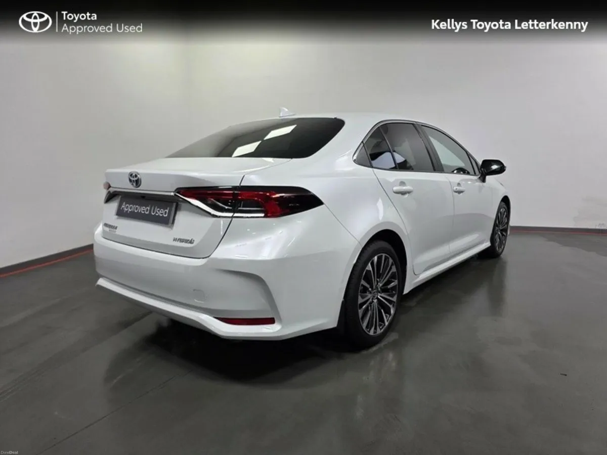 Toyota Corolla COROLLA HYBRID LUNA SPORT - Image 2