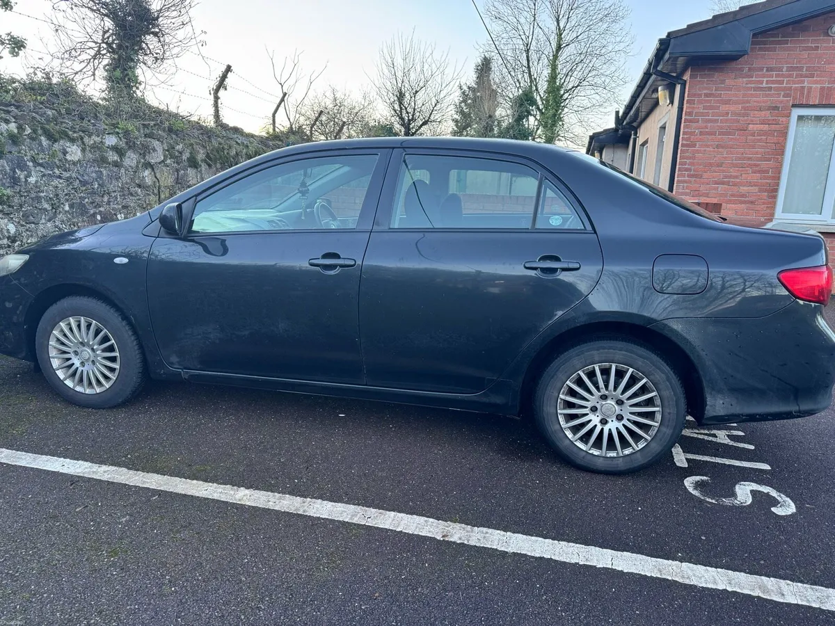 Toyota Corolla - Image 4