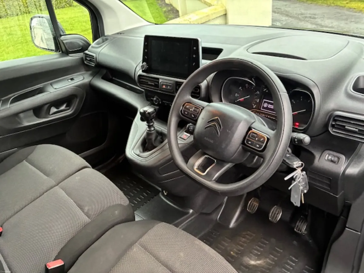 Citroen Berlingo Driver ** €215 VRT ** - Image 3