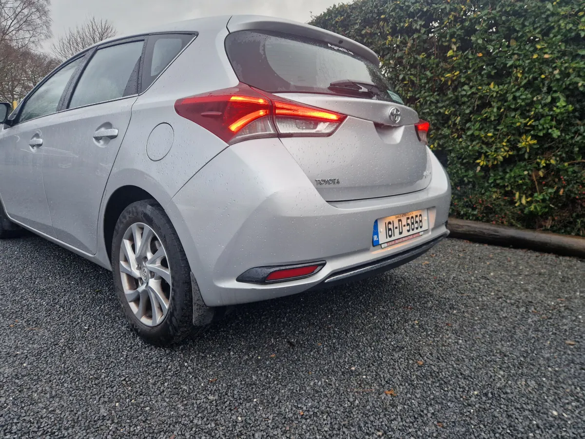 Toyota Auris LUNA  D4D 2016 - Image 3