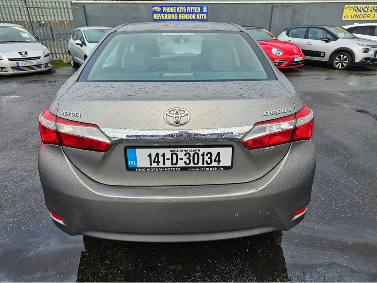 Toyota Corolla 1.4 D-4D AURA - Image 4