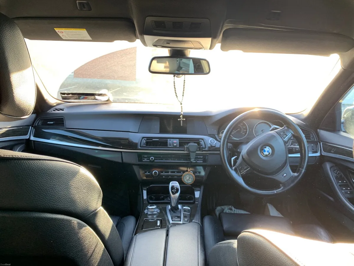BMW 5-Series 2012 - Image 4