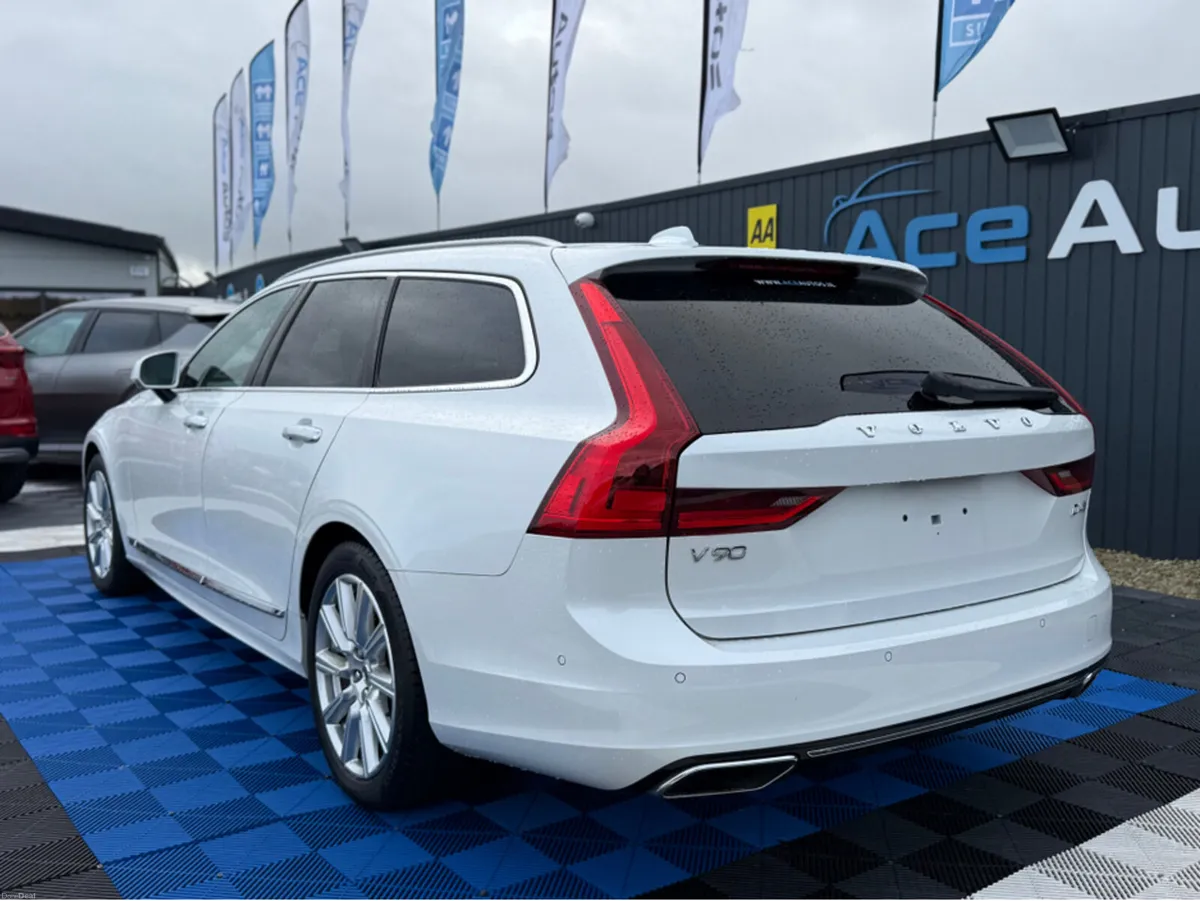 Volvo V90 MOMENTUM - 2.0L DIESEL - AUTO - 12M WARR - Image 4