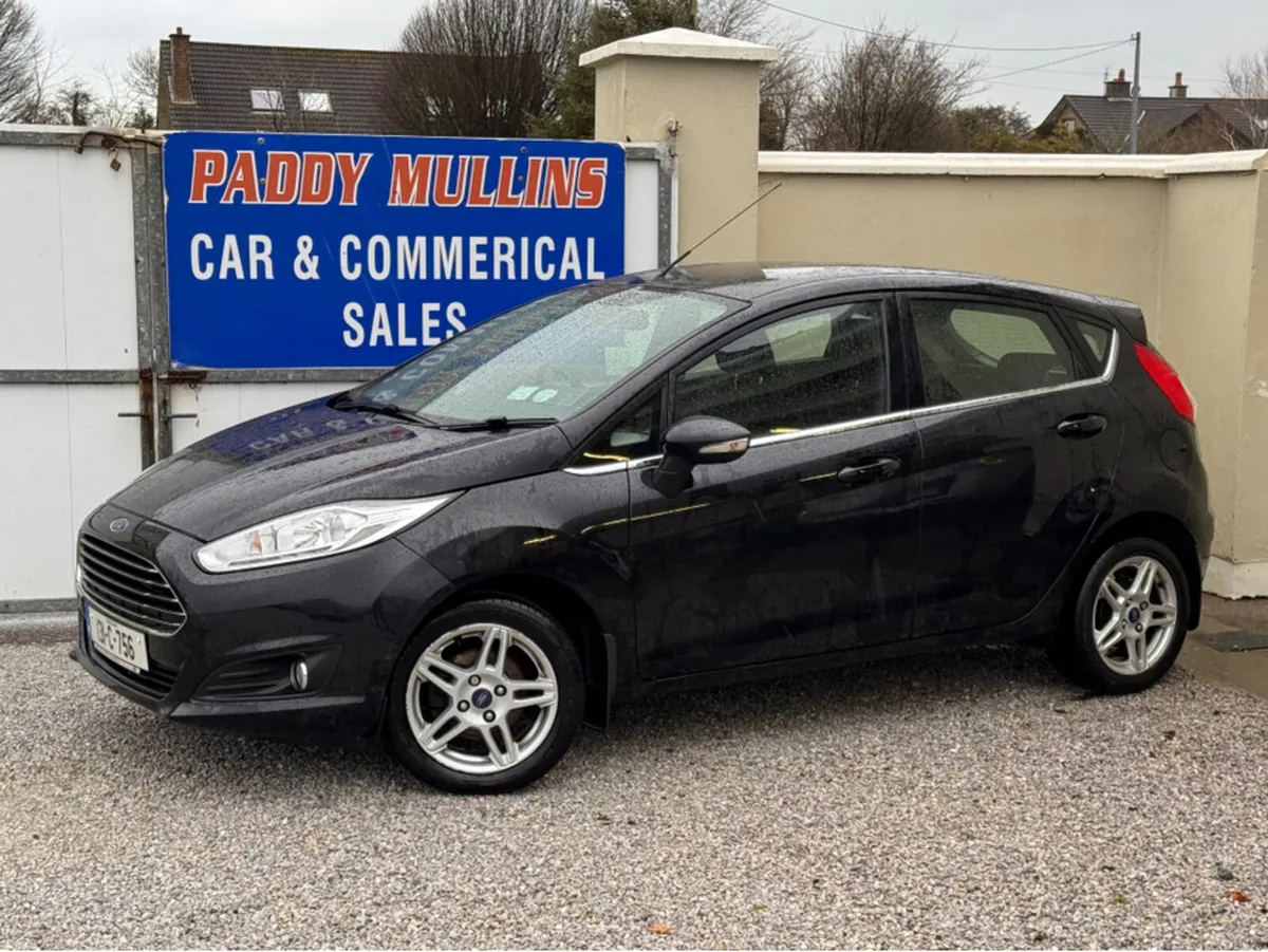 Ford Fiesta TITANIUM 1.25 60PS M5 4 MCA 4DR - Image 4