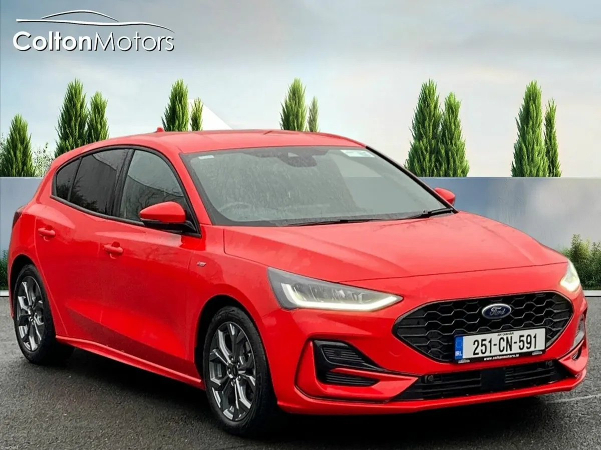 Ford Focus ST-Line 1.0i - Image 1