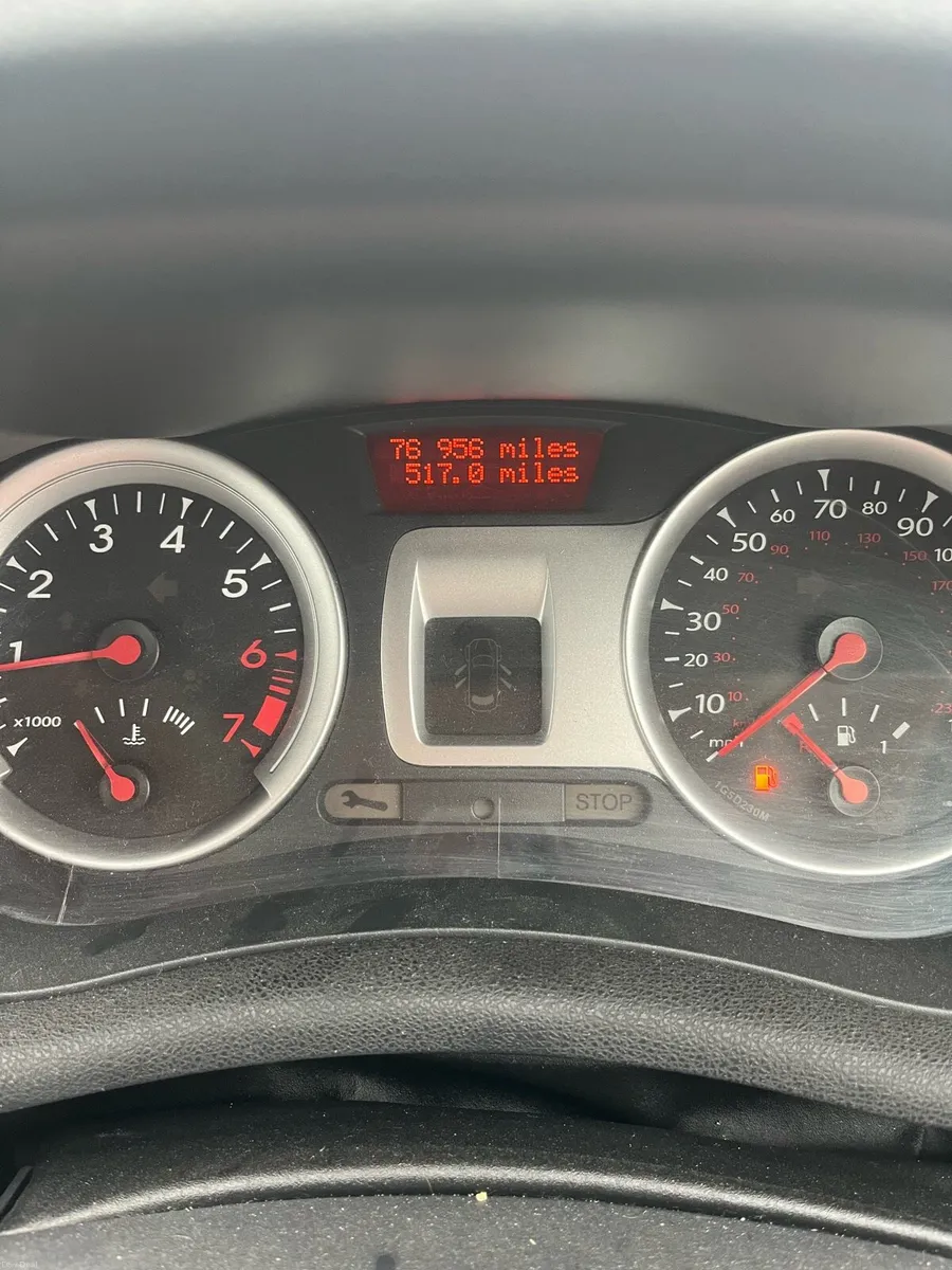 Renault Clio 2011 - Image 3