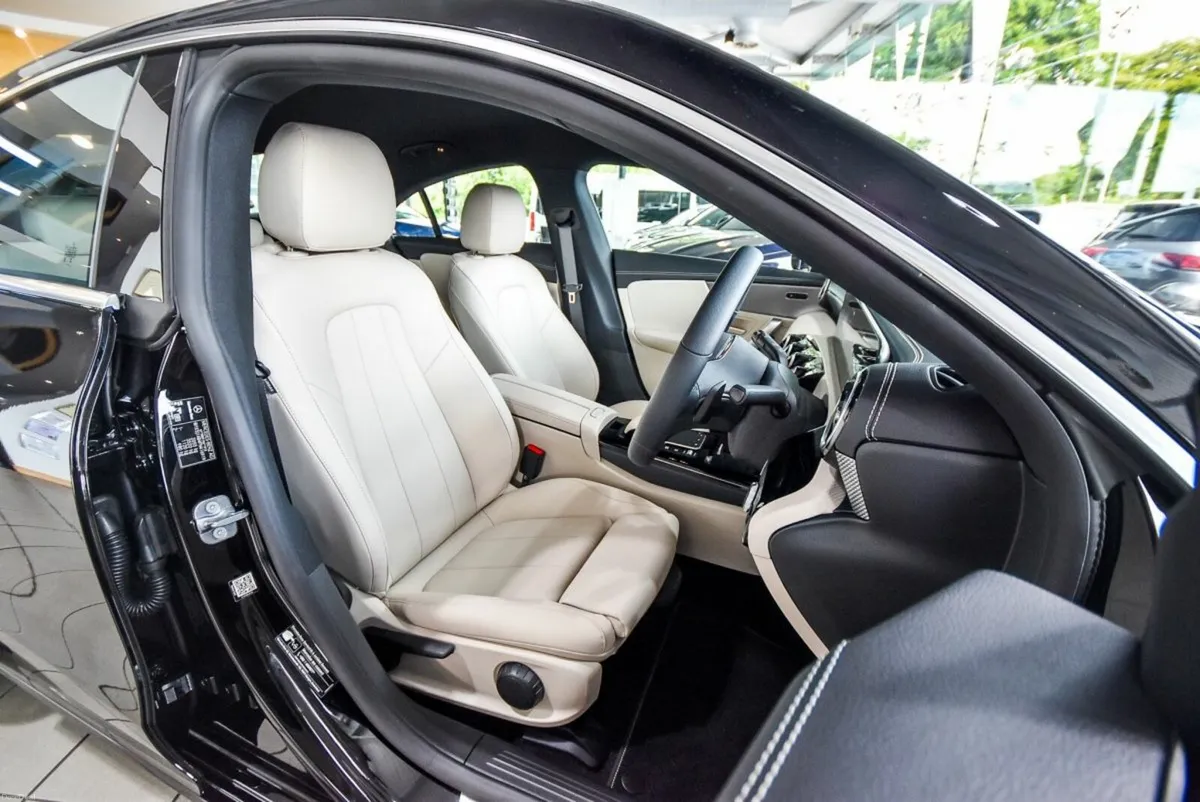 Mercedes-Benz CLA 180d Progressive Automatic - Image 5