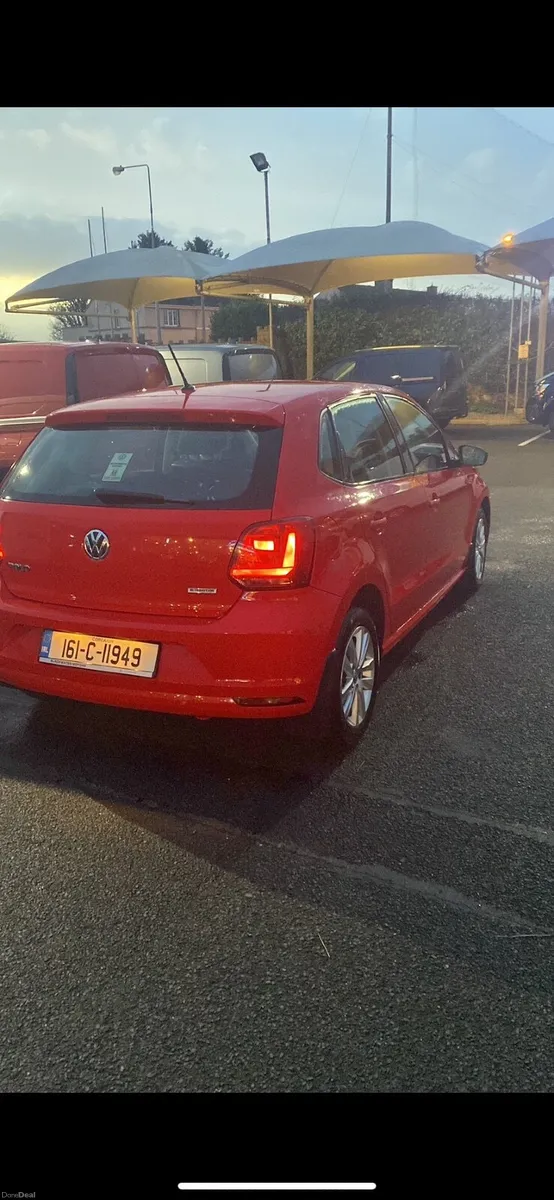 Volkswagen Polo 2016 - Image 2