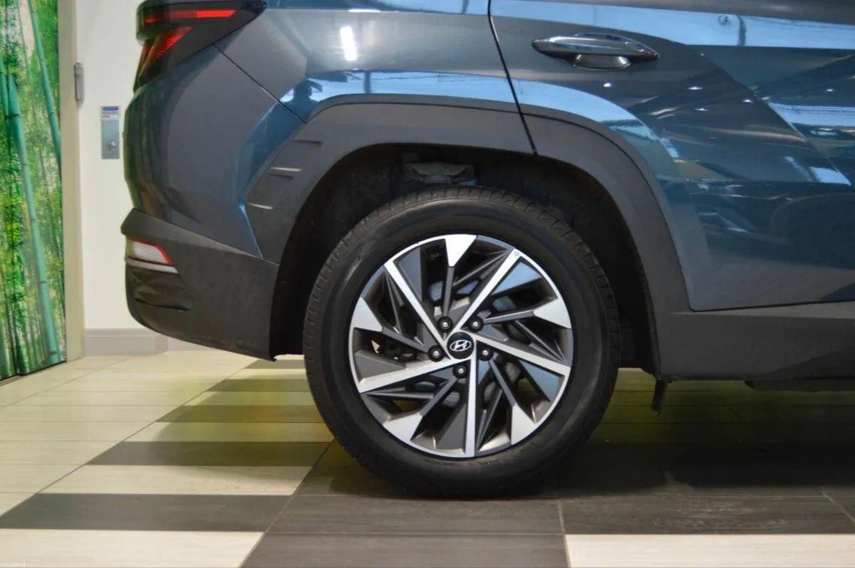 Hyundai Tucson 2WD Executive - Image 3