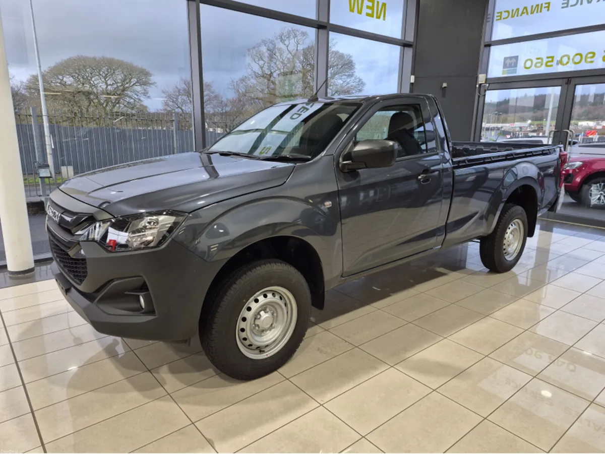 Isuzu D-Max Single Cab Auto - Image 1