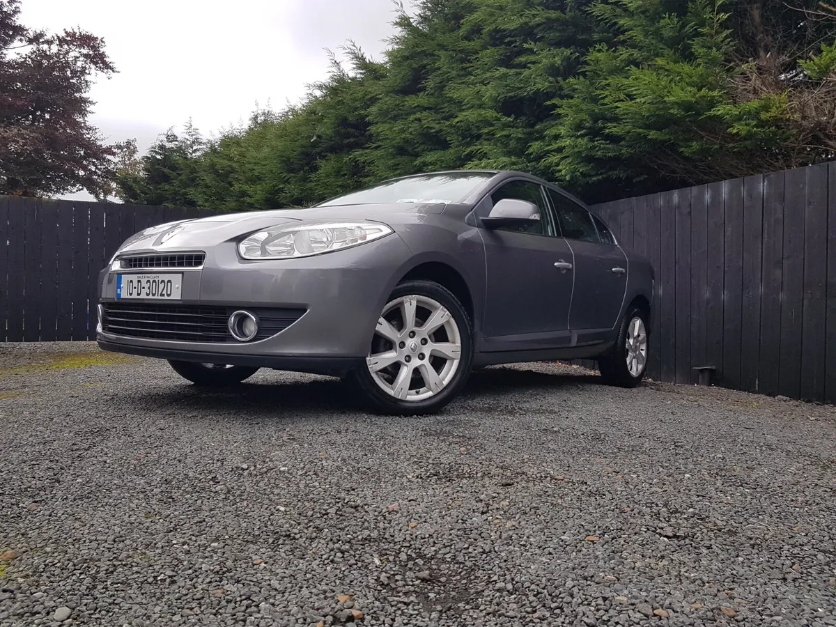 FLUENCE TOM TOM... NCT 01/27...LOW KMS - Image 1