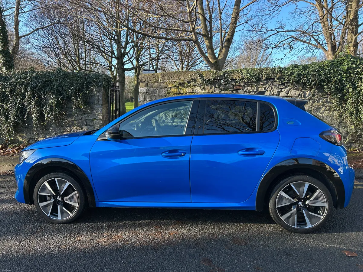 2022 PEUGEOT 208 GT ELECTRIC PARKING CAMERA - Image 4