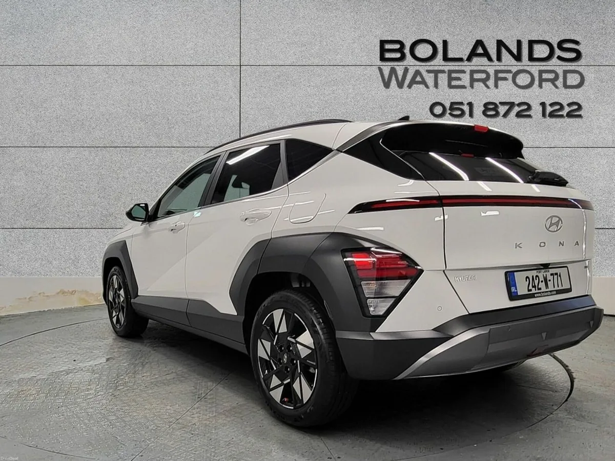 Hyundai KONA 1.6 HYBRID Elegance Auto  €120 per we - Image 3