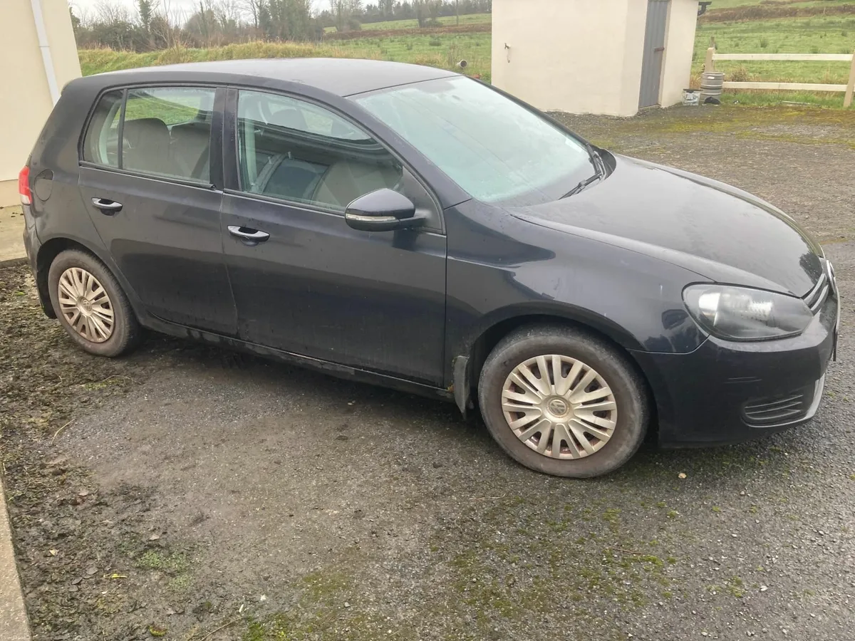 Volkswagen Golf 2011 - Image 2