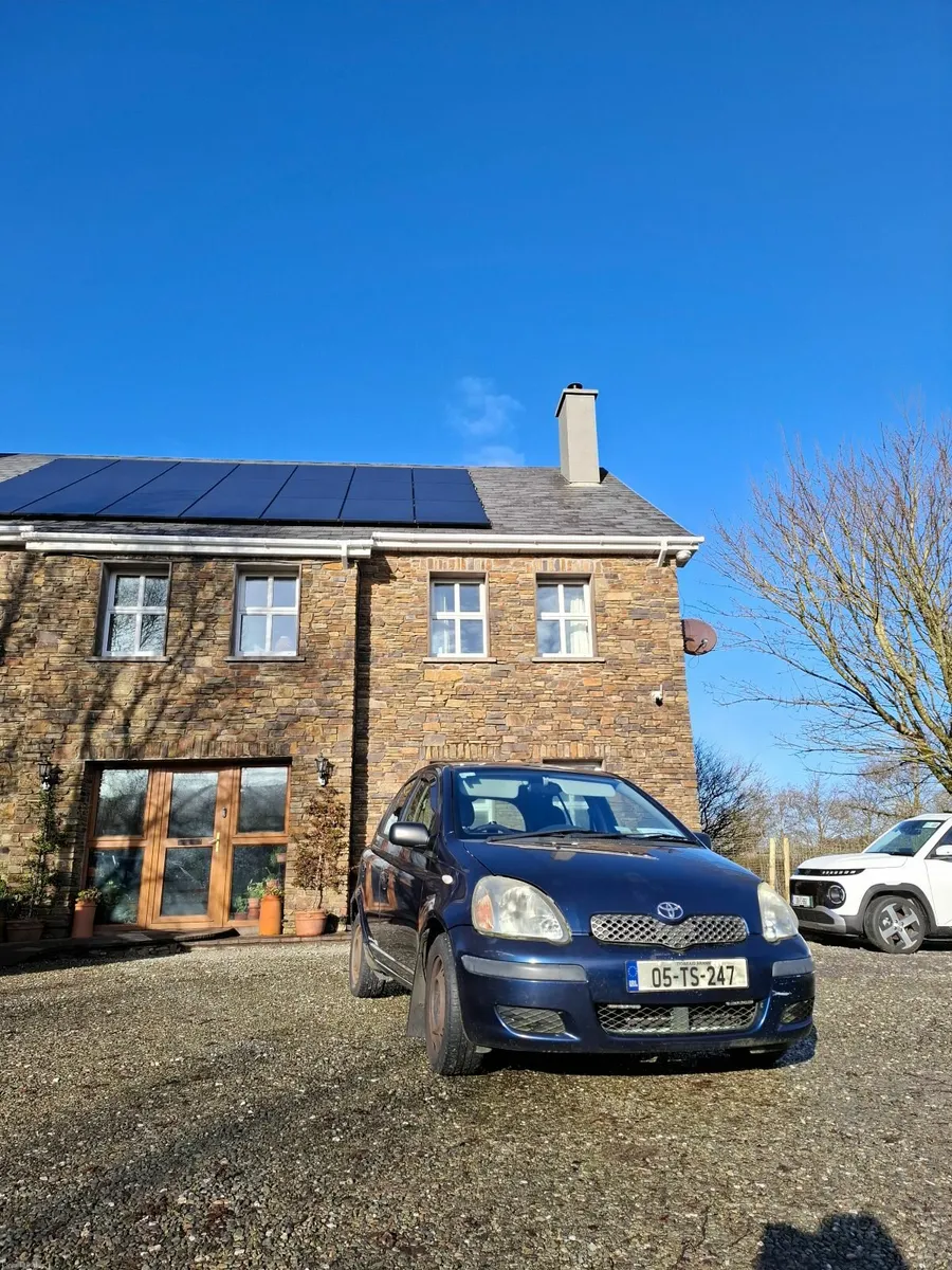 Toyota Yaris 2005 - Image 3