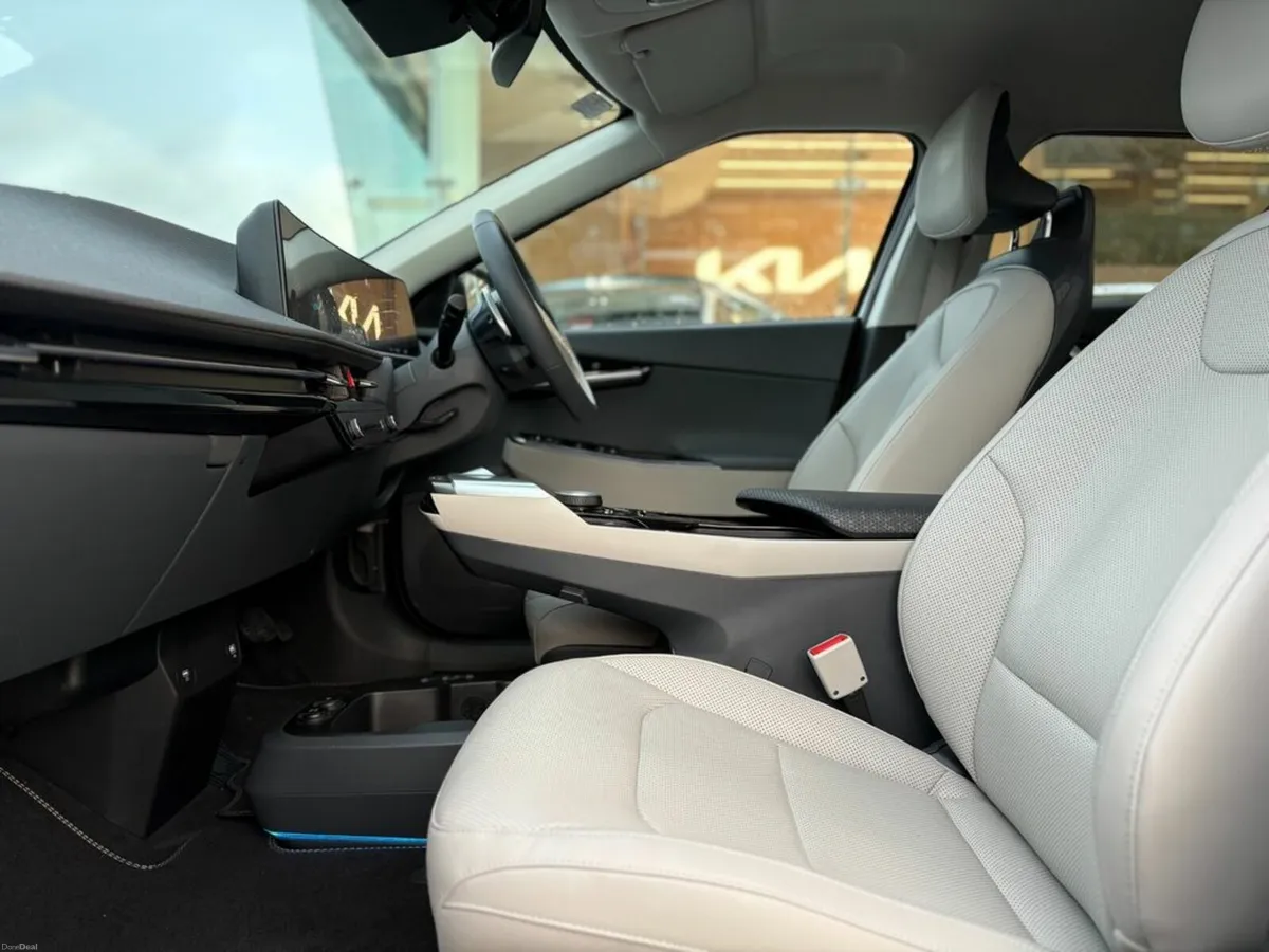Kia EV6 Earth SEM (Finance available at 3.9% apr) - Image 2