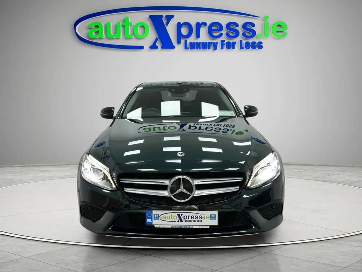 Mercedes-Benz C-Class 4WD Automatic, Reversing cam - Image 3