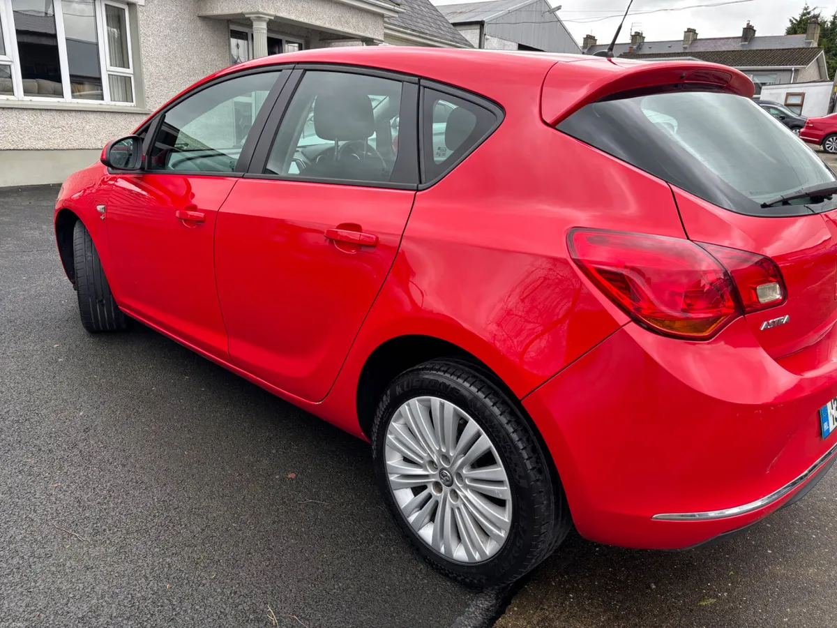 Vauxhall Astra 2013 - Image 4