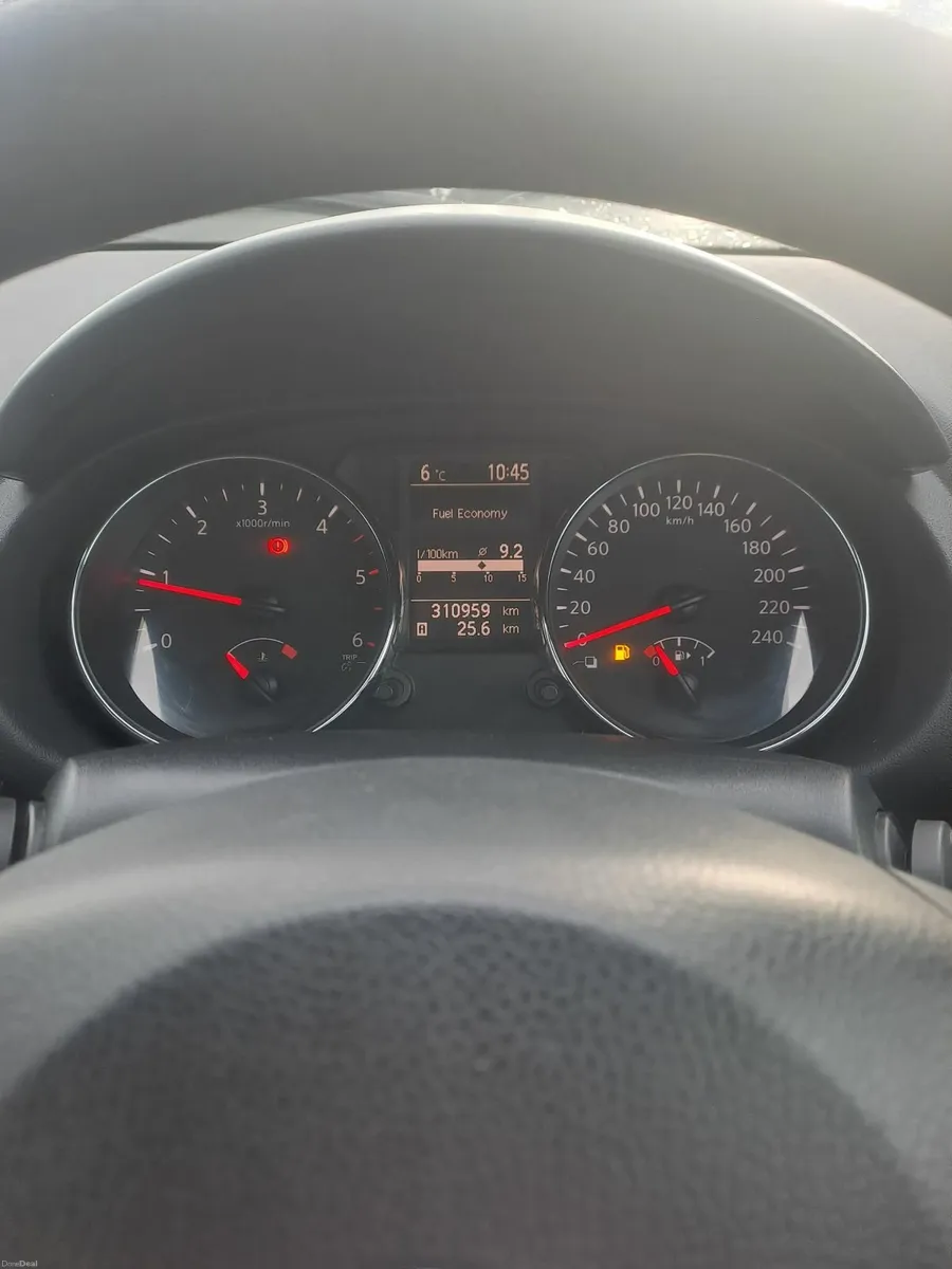 Nissan Qashqai 2010 - Image 3