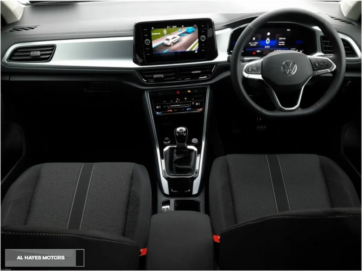 Volkswagen T-Roc **ONLY 68 KMS**LOADED WITH EXTRAS - Image 2