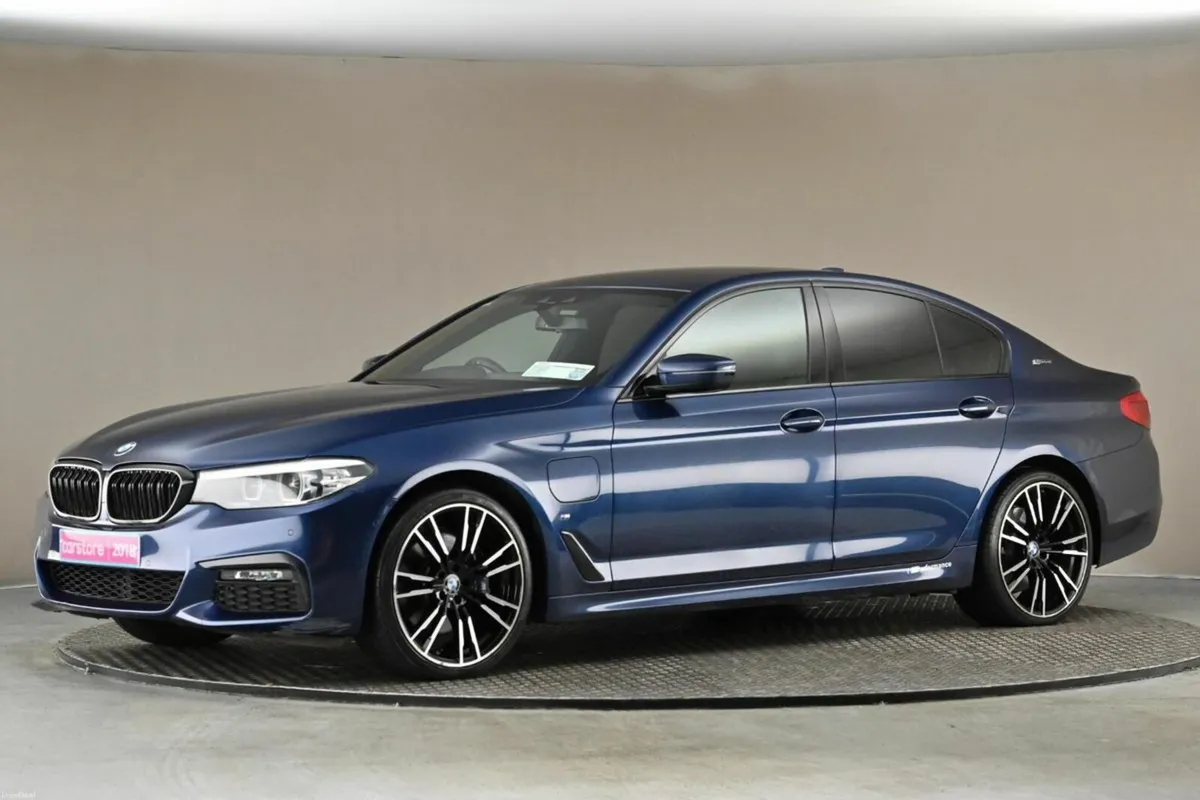 BMW 5-Series 530E M SPORT G30  PLUG IN HYBRID **20 - Image 4